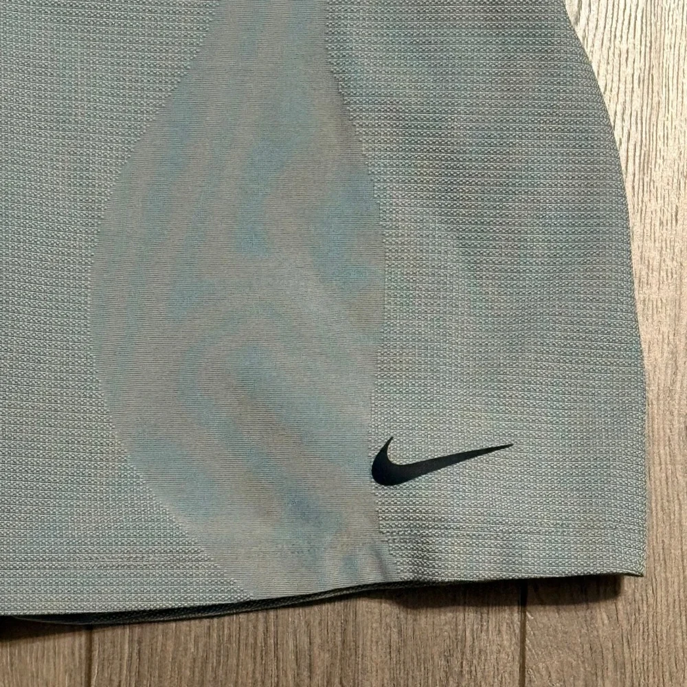 Nike Women's 17
